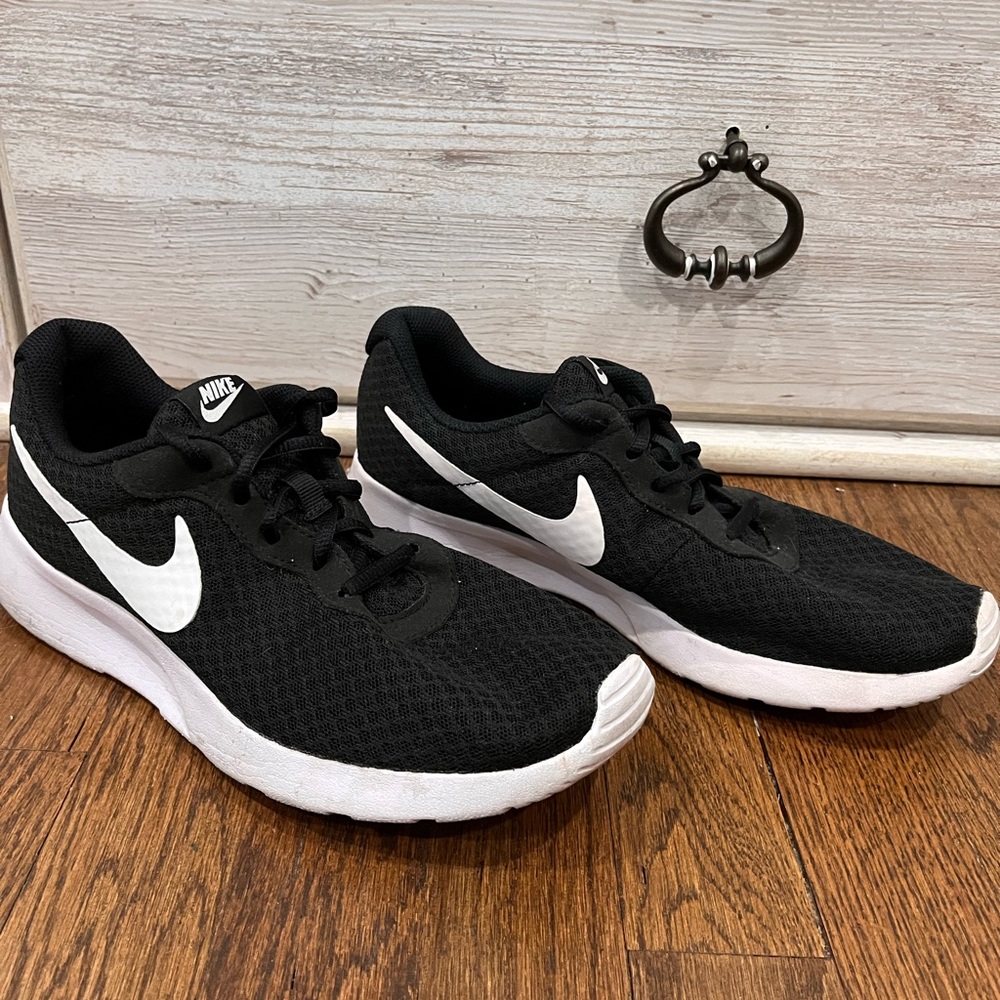 Nike Black and White Sneakers